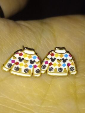 BaubleBar X Disney  Sweater Stud Earrings NWOT